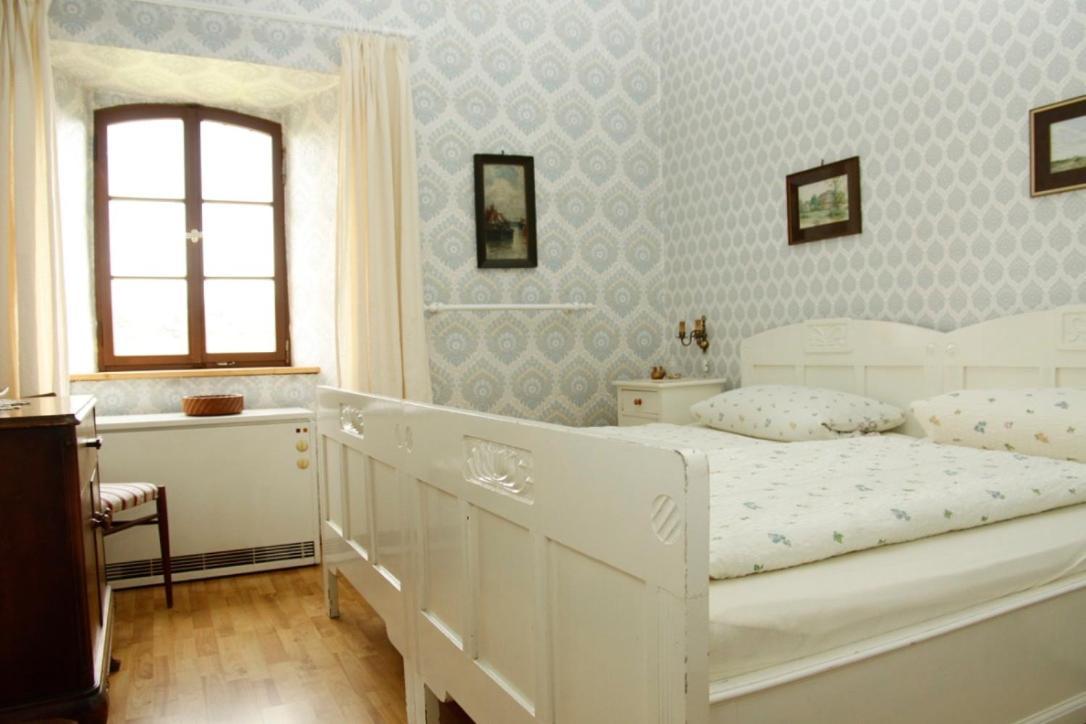 Kapelle - Urlaub Auf Dem Weingut Apartment Maring-Noviand Luaran gambar