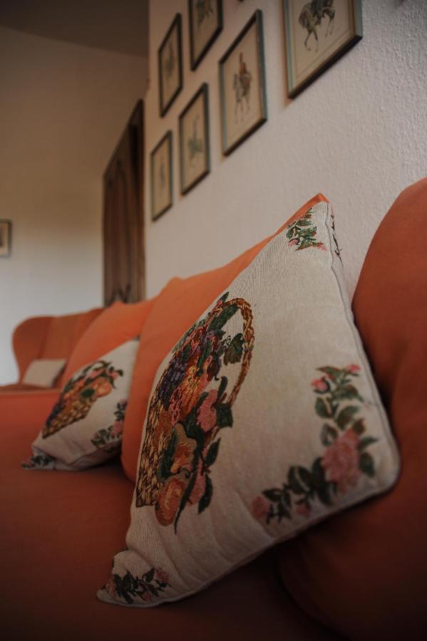 Kapelle - Urlaub Auf Dem Weingut Apartment Maring-Noviand Luaran gambar