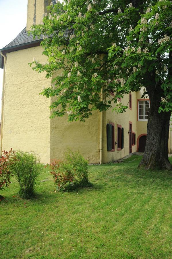 Kapelle - Urlaub Auf Dem Weingut Apartment Maring-Noviand Luaran gambar